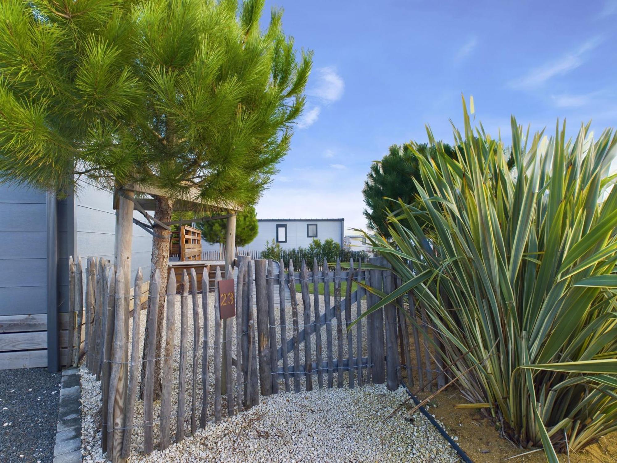 Beau Chalet Pour 4 Pers - Acces Piscine Chauffee Brétignolles-sur-Mer Dış mekan fotoğraf